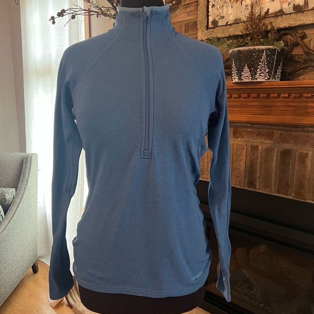 Patagonia Women's Capilene Quarter Zip Long Sleeve Base Layer M